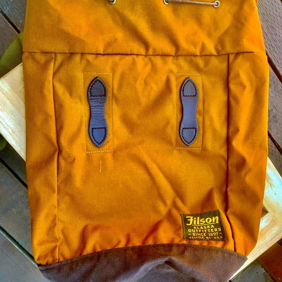 Filson Bags Filson Mens Light Brown Backpack With A Wool Attachable